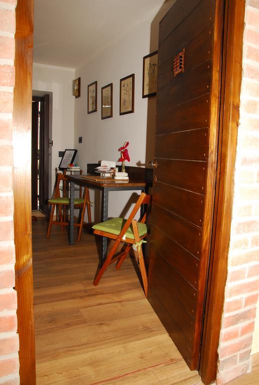 The House Of Falcon Apartment Nepi Room photo